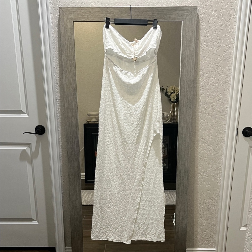 Elegant White Maxi Dress